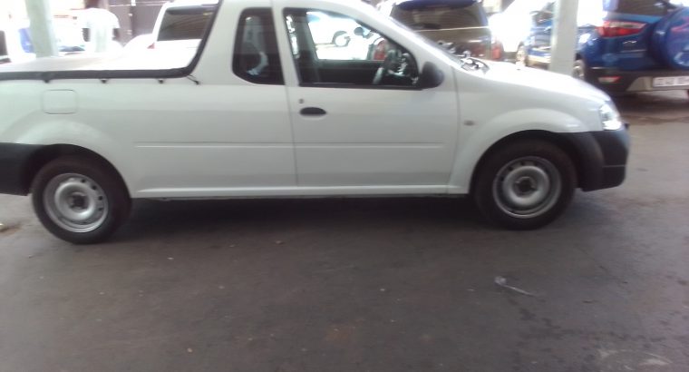 2018 Nissan Np-200 1.6 Engine Capacity with Manuel Transmission,