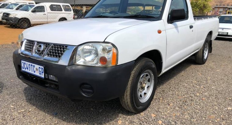 Nissan Hardbody Np300