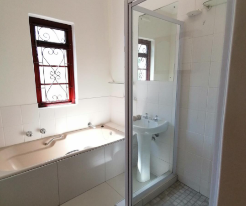 2 Bedroom Apartment / Flat to Rent in Rosebank