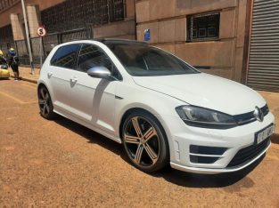 Volkswagen 2016 Golf R