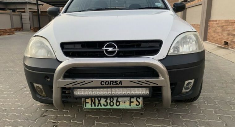 2017 Opel Corsa bakkie for R45 000