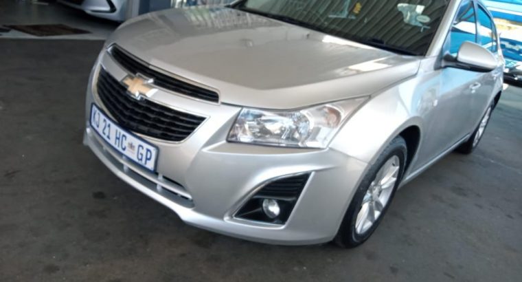 2012 Chevrolet Cruze 1,6 Engine Capacity Hatchback with Manuel T