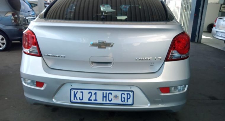 2012 Chevrolet Cruze 1,6 Engine Capacity Hatchback with Manuel T