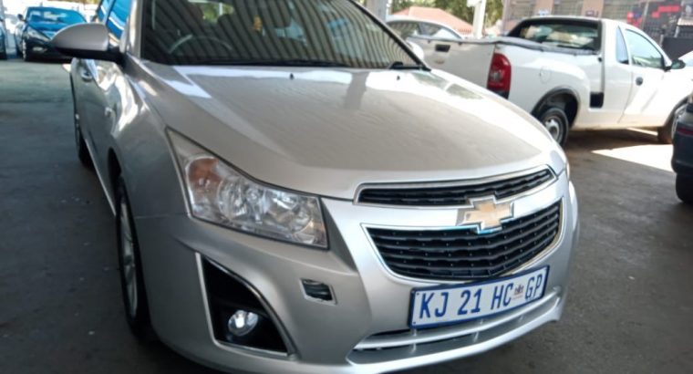2012 Chevrolet Cruze 1,6 Engine Capacity Hatchback with Manuel T