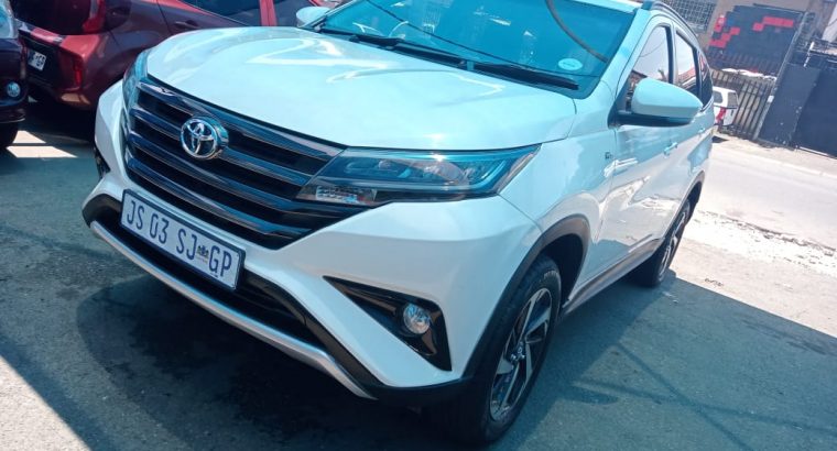 2020 Toyota Rush 1.5 Engine Capacity VVT I Petrol with Automatic