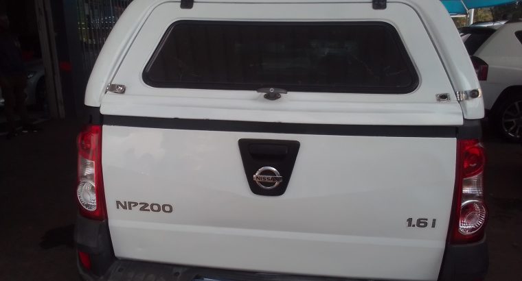 2012 Nissan Np-200 1.6 Engine Capacity Canopy, with Manuel Transm