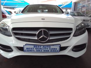 2014 Mercedes Benz C-180 Engine Capacity with Automatic Transmiss