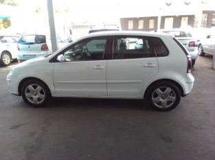 2009 VW Polo 1.6 Engine Capacity with Automatic Transmission, Buj