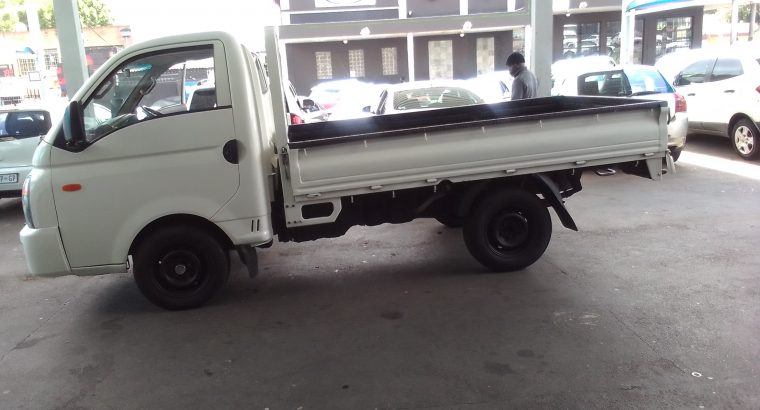 2016 Hyundai H-100 2.6 Engine Capacity with Manuel Transmission,