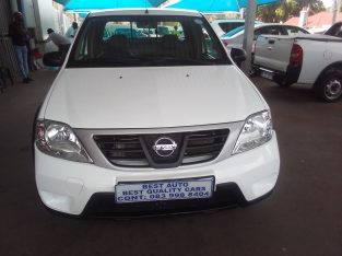 2014 Nissan Np-200 1.6vs Engine Capacity Sport with Manuel Transm