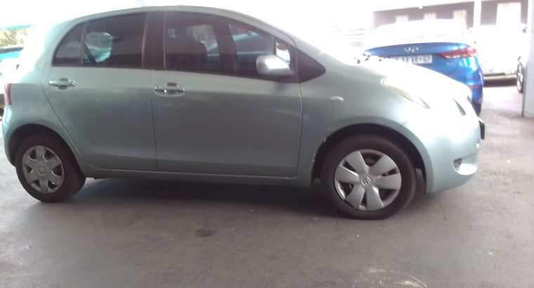 2006 Toyota Yaris 1.3 Engine Capacity with Manuel Transmission, C