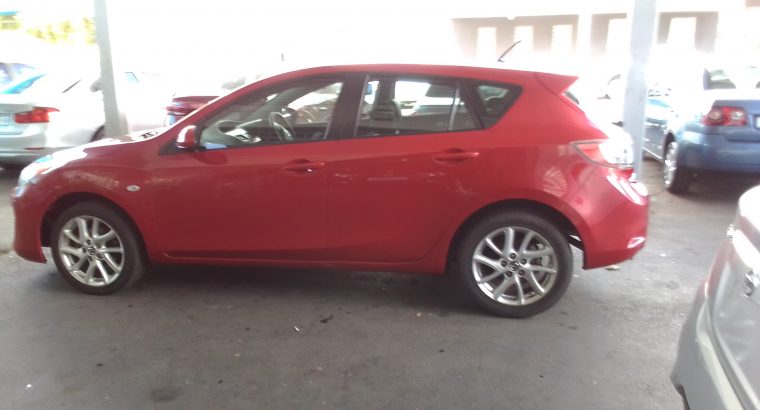 2014 Mazda 3 1.6 Engine Capacity Sport with Manuel Transmission,