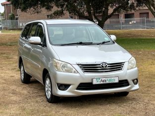 2012 TOYOTA INNOVA 2.7VVTI