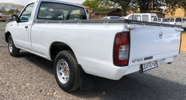 Nissan Hardbody Np300