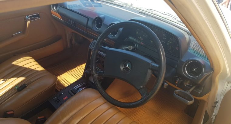 1985 MERCEDES-BENZ 280 E A/C (W 123)