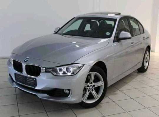 2016 BMW 320i-sport