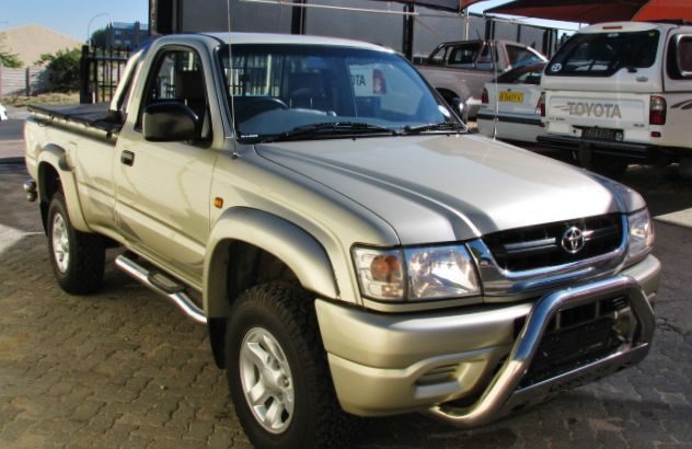 2004 Toyota Hilux 2700i Legend 35