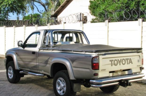 2004 Toyota Hilux 2700i Legend 35