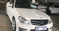 Mercedes Benz C-Class Couple