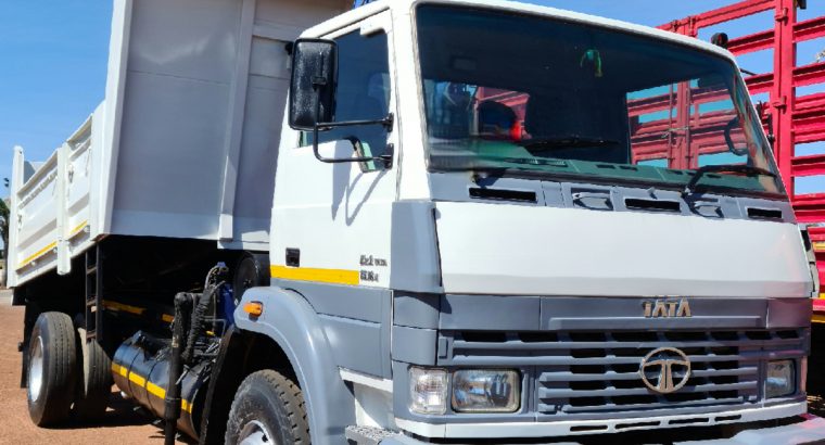 2013 Tata 1518c 6m³ Tipper with PM8 Crane truck for sale.