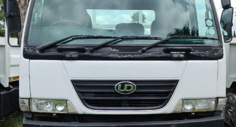 2009 Nissan UD 95 Dropside Truck for sale