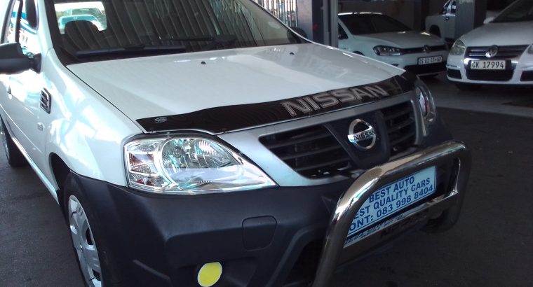 2017 Nissan Np-200 1.6 Engine Capacity Canopy with Manuel Transmi