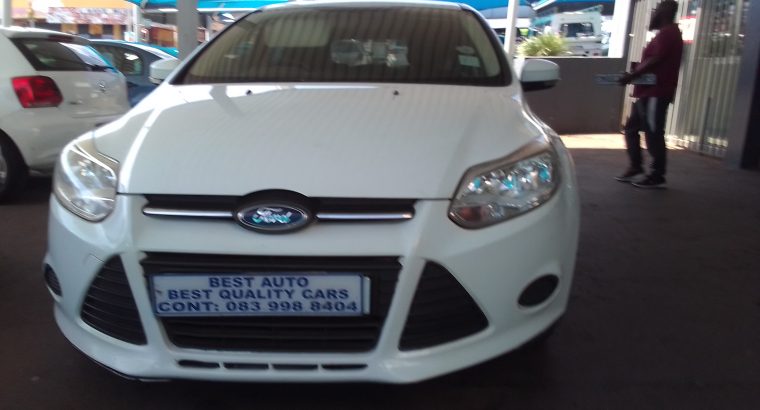 2013 Ford Focus 1.6 Engine Capacity with Manuel Transmission, E