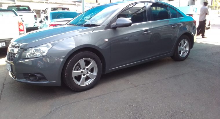 2012 Chevrolet Cruze 1.6 Engine Capacity Sedan with Manuel Transm