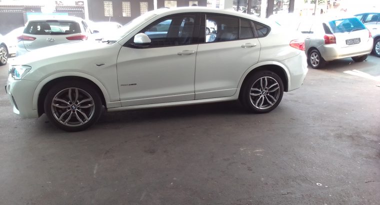 2016 BMW X4 2.0 Engine Capacity X-Drive with Automatic Transmissi