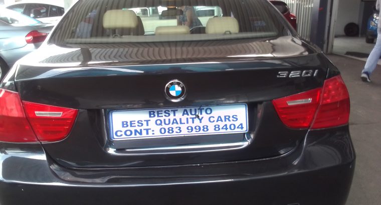 2009 BMW 320i E90 with Manuel Transmission, Electric Window, Cent