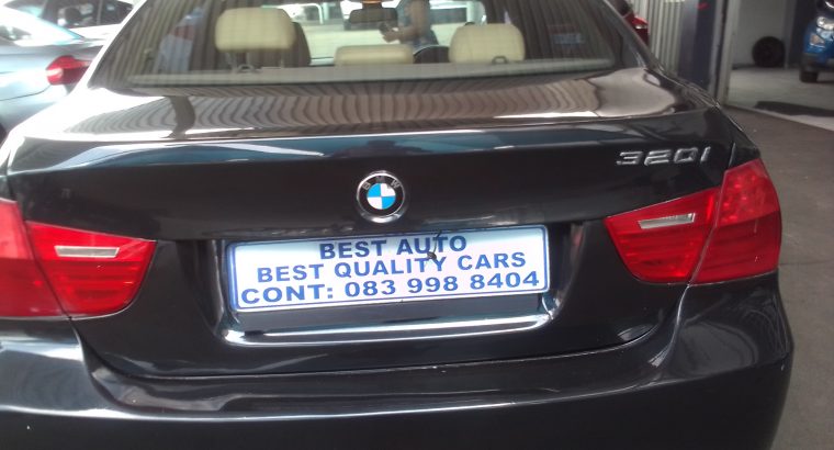 2009 BMW 320i E90 with Manuel Transmission, Electric Window, Cent