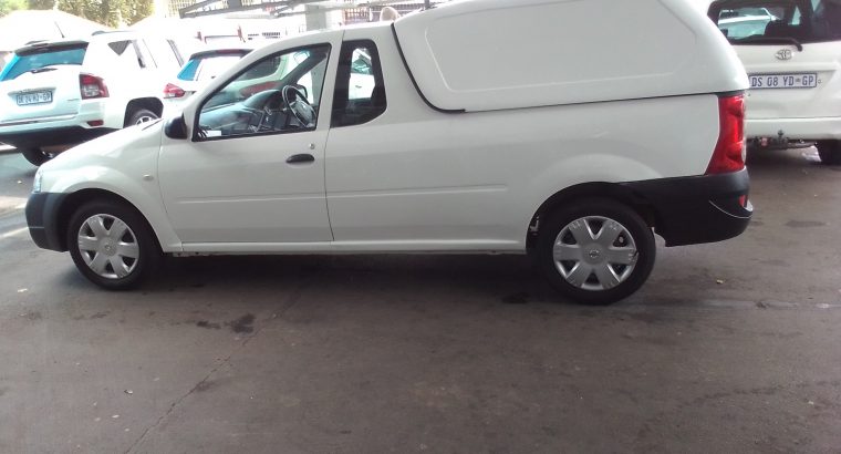 2020 Nissan Np-200 1.6 Engine Capacity Canopy with Manuel Transmi