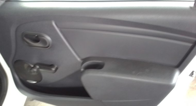 2020 Nissan Np-200 1.6 Engine Capacity Canopy with Manuel Transmi
