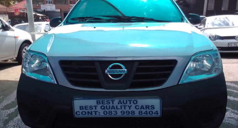 2013 Nissan Np-200 1.6 Engine Capacity with Manuel Transmission,