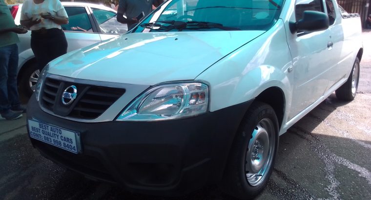 2013 Nissan Np-200 1.6 Engine Capacity with Manuel Transmission,