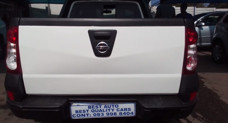 2013 Nissan Np-200 1.6 Engine Capacity with Manuel Transmission,