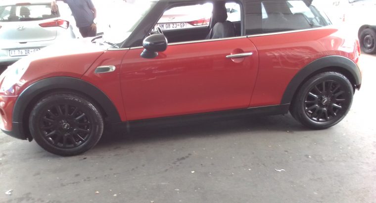 2015 Mini Cooper 2.0 Engine Capacity with Automatic Transmission