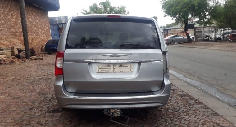 Chrysler Grand Voyager 2.8 LE 2008-18 stripping for used spares