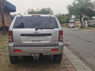 Stripping Jeep Grand Cherokee 3.0 Wk used spares for sale