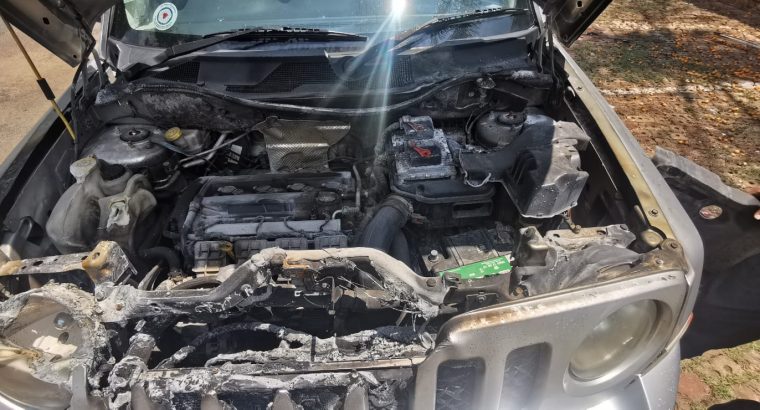 Jeep Patriot 2.4 4×4 automatic 2012 petrol stripping for spares