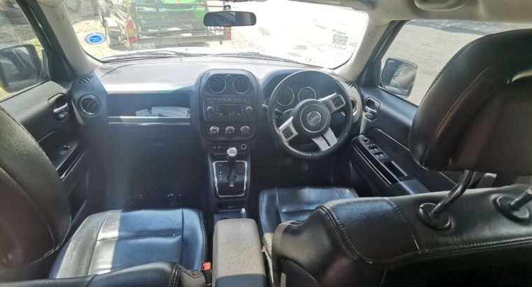 Jeep Patriot 2.4 4×4 automatic 2012 petrol stripping for spares