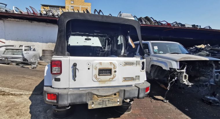 Jeep Wrangler 3.6 JK unlimited 2013 stripping for used spares