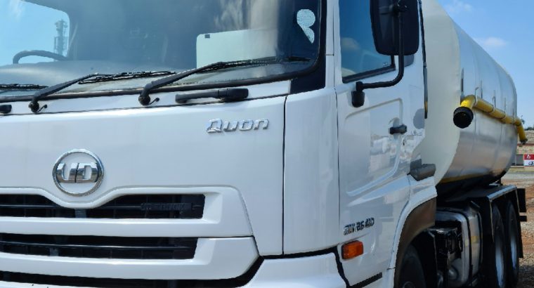 2013 NISSAN UD QUON GW26 410 WATER TANKER 18000L TRUCK FOR SALE.