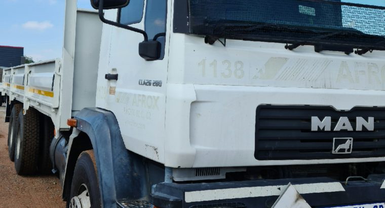 2013 MAN CL26 280 DROPSIDE TRUCK FOR SALE.