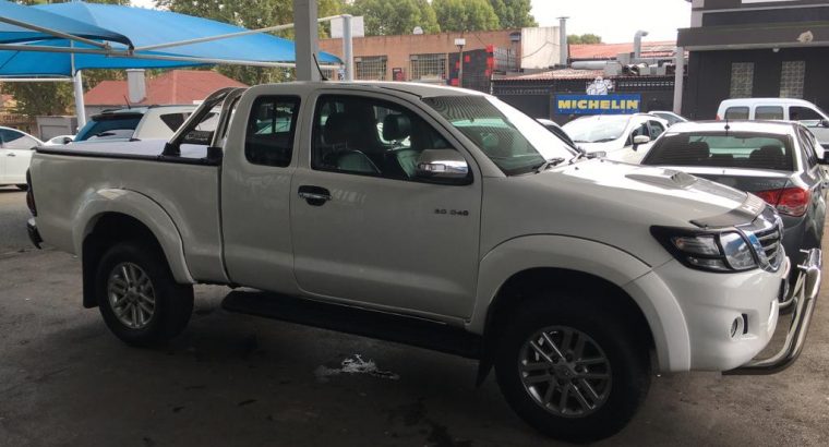 2015 Toyota Hilux 3.0 Engine Capacity D4D Extra Cab with Manuel T