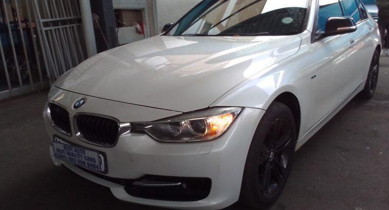 2013 BMW 320-D F-30 with Automatic Transmission, Electric Window,