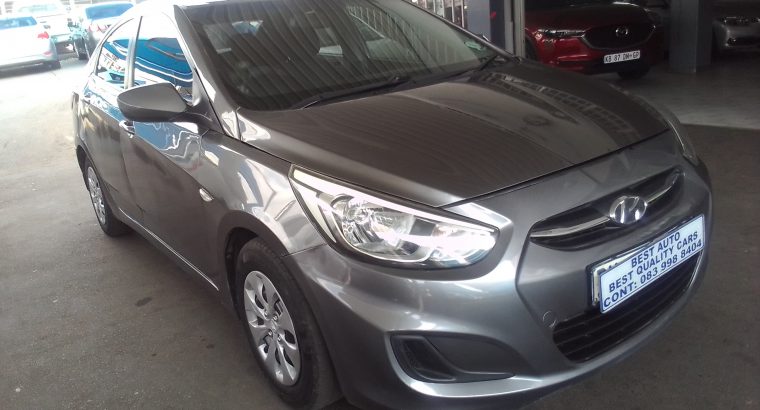 2015 Hyundai Accent 1.6 Engine Capacity Sedan with Manuel Transmi