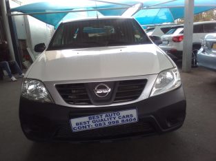 2015 Nissan Np-200 1.6 Engine Capacity Diesel with Manuel Transmi