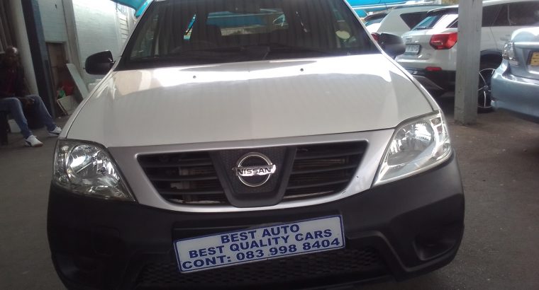 2015 Nissan Np-200 1.6 Engine Capacity Diesel with Manuel Transmi