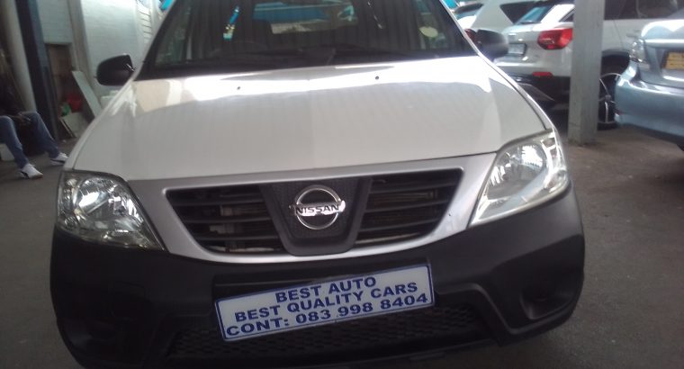 2015 Nissan Np-200 1.6 Engine Capacity Diesel with Manuel Transmi